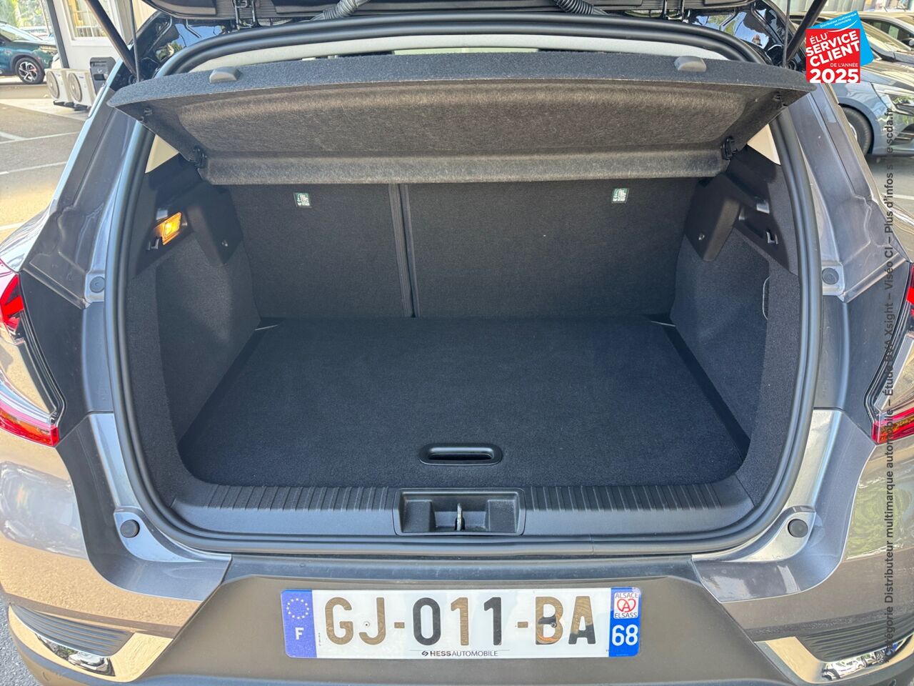 Véhicule d'occasion RENAULT CAPTUR 1.0 TCE 100CH INTENS GPL -21 GPS chez Toyota Verdun