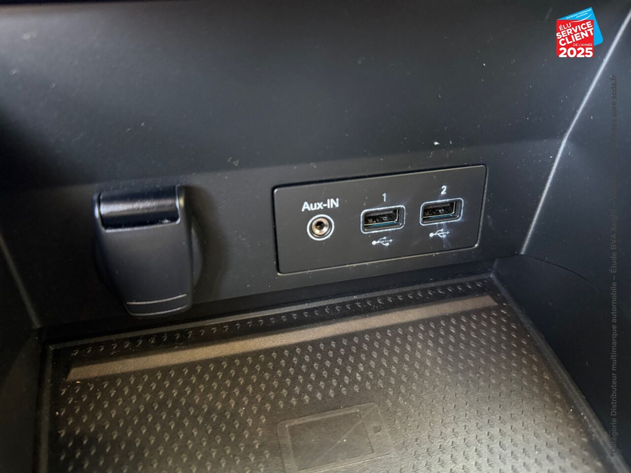 Véhicule d'occasion RENAULT CAPTUR 1.0 TCE 100CH INTENS GPL -21 GPS chez Toyota Verdun