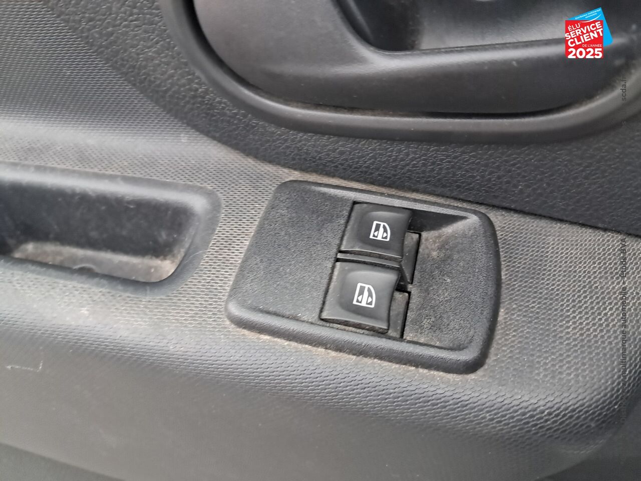 Véhicule d'occasion DACIA LOGAN MCV 0.9 TCE 90CH ESSENTIEL - 20 ATTELAGE chez Renault Sélestat