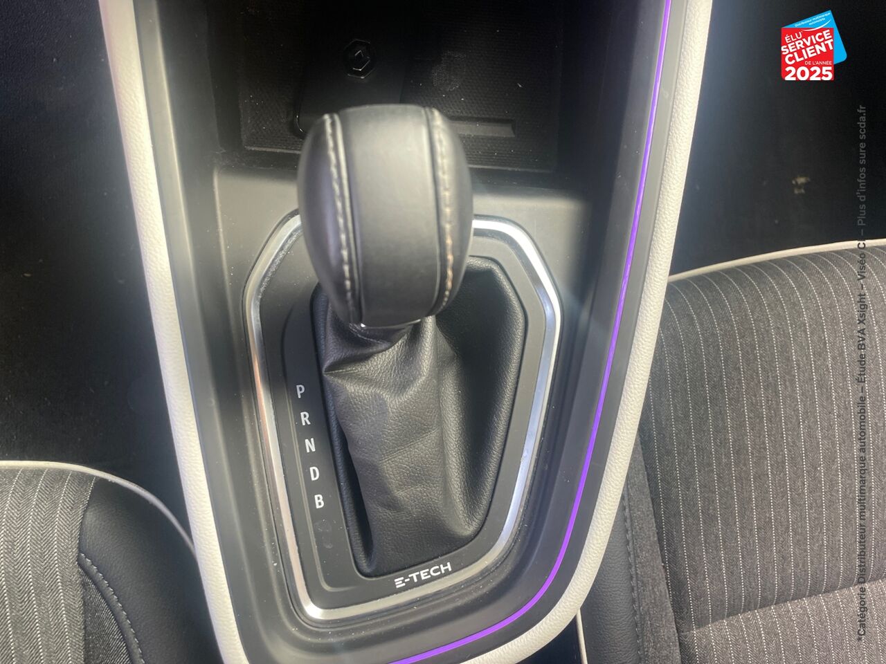 Véhicule d'occasion RENAULT CLIO 1.6 E-TECH HYBRIDE 140CH INTENS -21N chez Dacia Mulhouse