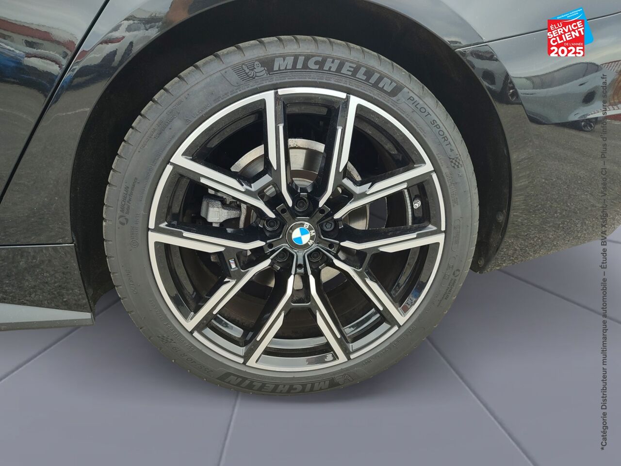 Véhicule d'occasion BMW SERIE 4 GRAN COUPE 420DA 190CH M SPORT TOUVRANT SIEGES CHAUF/CUIR GPS CAMERA CARPLAY H/KARDON chez Land Rover Nancy