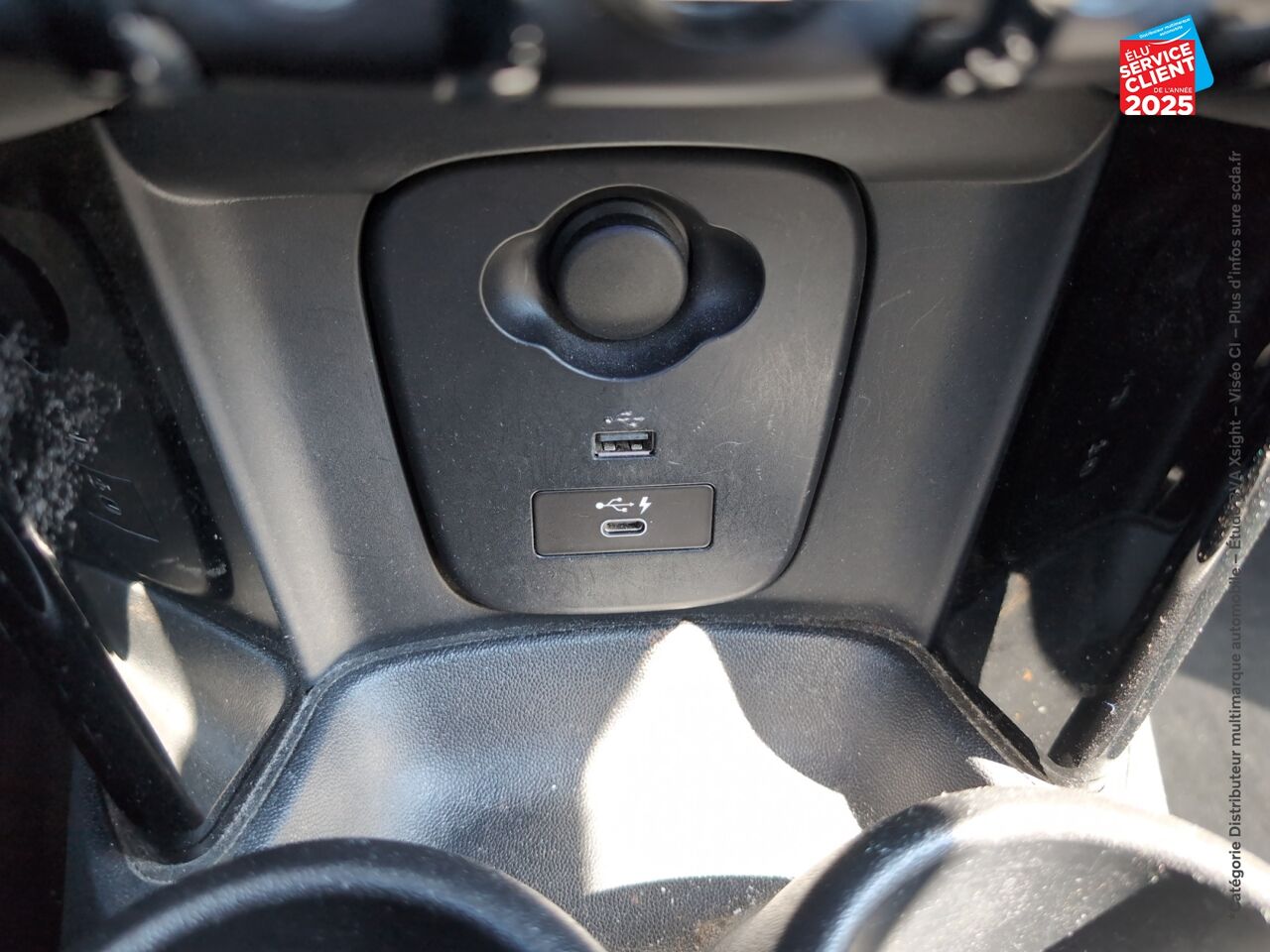 Véhicule d'occasion MINI MINI 5 PORTES COOPER 136CH EDITION CAMDEN BVA7 chez Land Rover Nancy