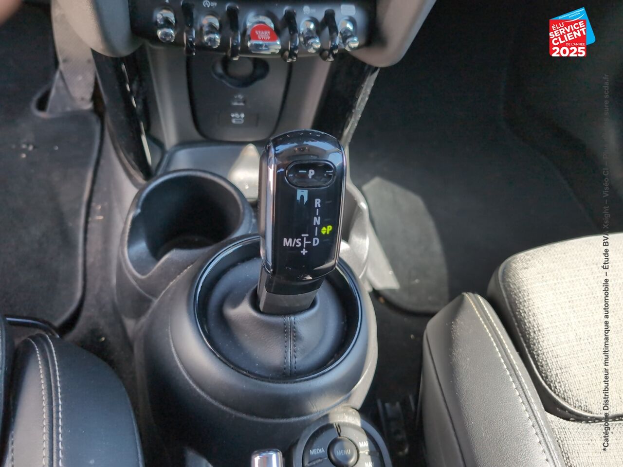 Véhicule d'occasion MINI MINI 5 PORTES COOPER 136CH EDITION CAMDEN BVA7 chez Land Rover Nancy