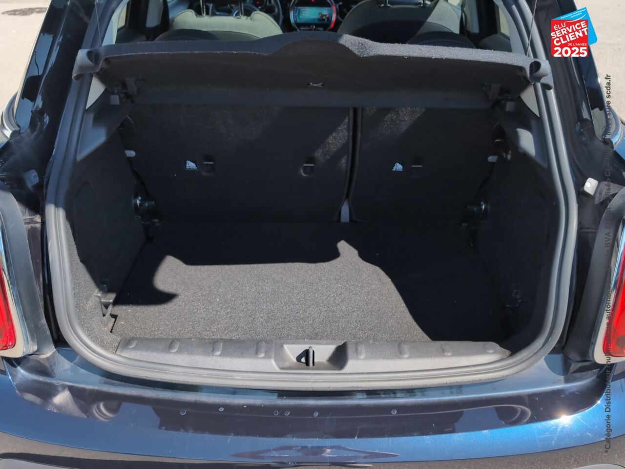 Véhicule d'occasion MINI MINI 5 PORTES COOPER 136CH EDITION CAMDEN BVA7 chez Land Rover Nancy