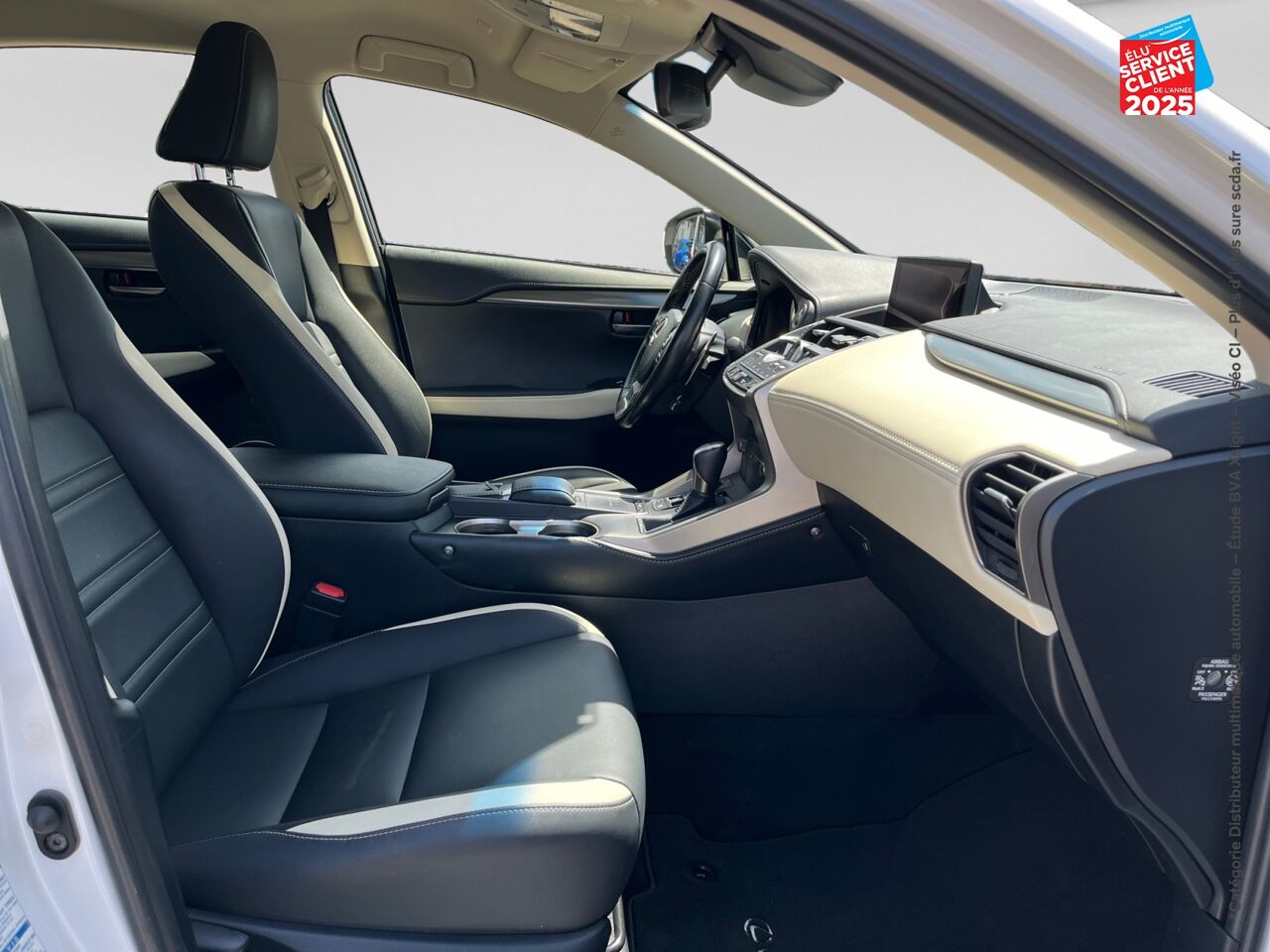 Véhicule d'occasion LEXUS NX 300H 4WD SPORT EDITION SIEGE CHAUF CAMERA GPS chez Hyundai Chalons