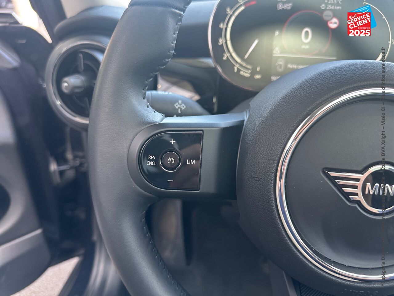 Véhicule d'occasion MINI MINI COOPER S 178CH EDITION CAMDEN chez BMW Lons le Saunier