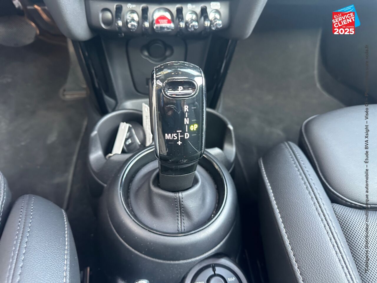 Véhicule d'occasion MINI MINI COOPER S 178CH EDITION CAMDEN chez BMW Lons le Saunier