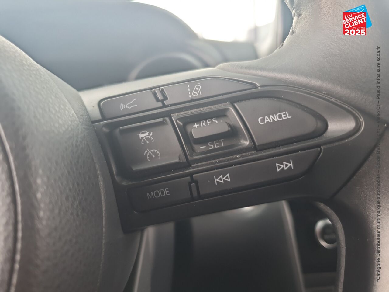 Véhicule d'occasion TOYOTA YARIS CROSS 116H DESIGN MY21 CAMERA GPS chez Nissan Haguenau