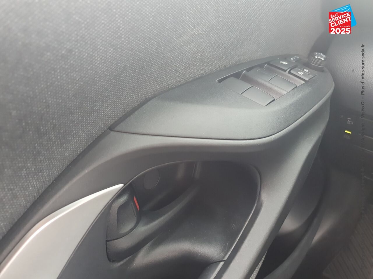 Véhicule d'occasion TOYOTA YARIS CROSS 116H DESIGN MY21 CAMERA GPS chez Nissan Haguenau
