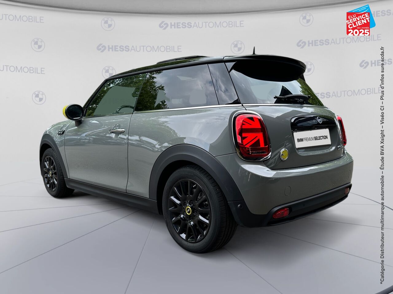 Véhicule d'occasion MINI MINI COOPER SE 184CH EDITION CAMDEN BVA 5CV chez Toyota Bar le Duc