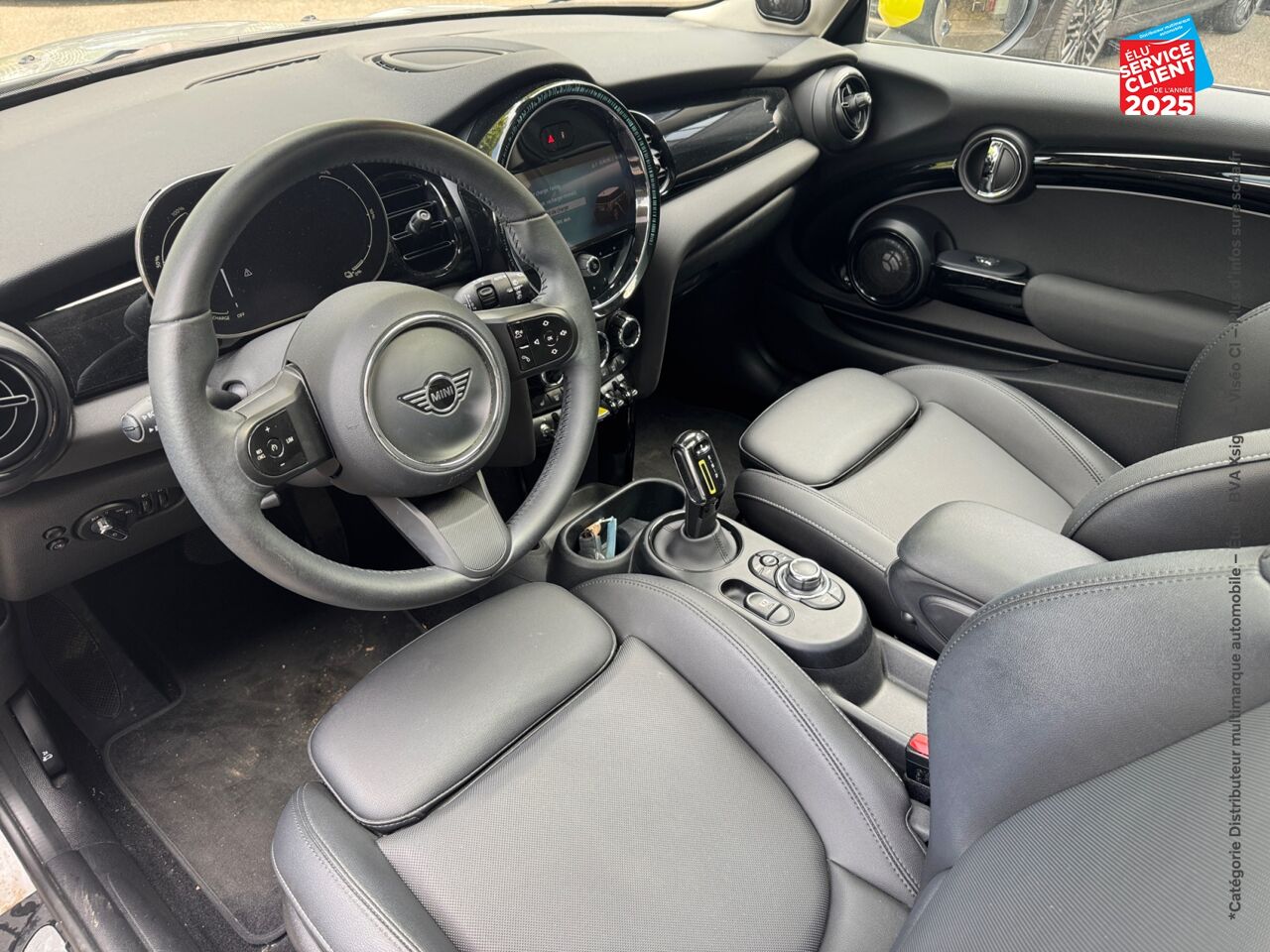Véhicule d'occasion MINI MINI COOPER SE 184CH EDITION PREMIUM PLUS BVA 5CV chez MINI Lons-Le-Saunier