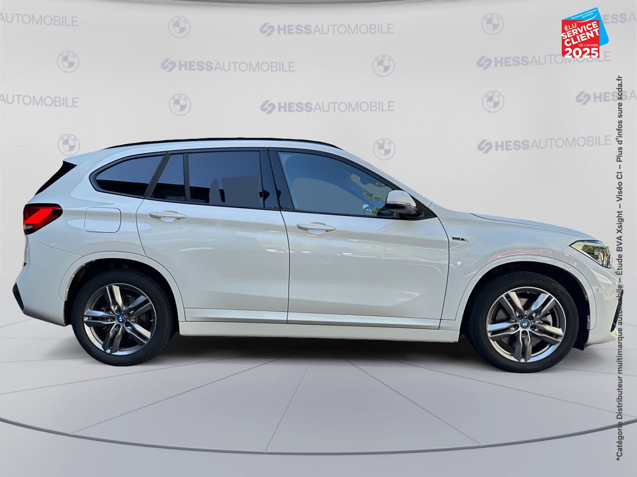 Véhicule d'occasion BMW X1 XDRIVE25EA 220CH M SPORT 6CV TOUVRANT SIEGES CHAUF GPS CAMERA CARPLAY HUD chez MINI Mulhouse