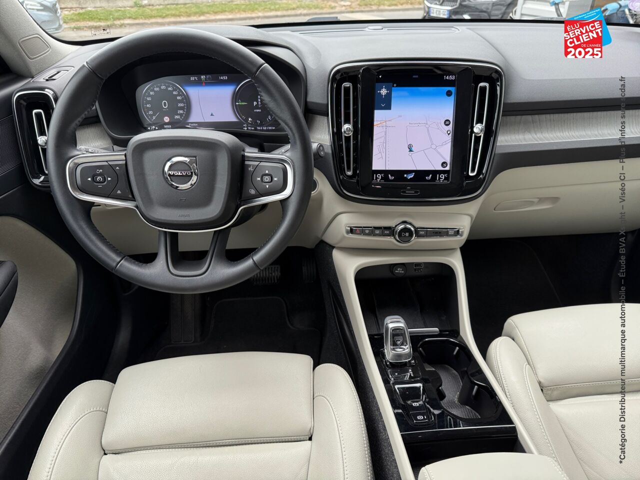 Véhicule d'occasion VOLVO XC40 T5 RECHARGE 180 + 82CH INSCRIPTION DCT 7 chez Renault Colmar
