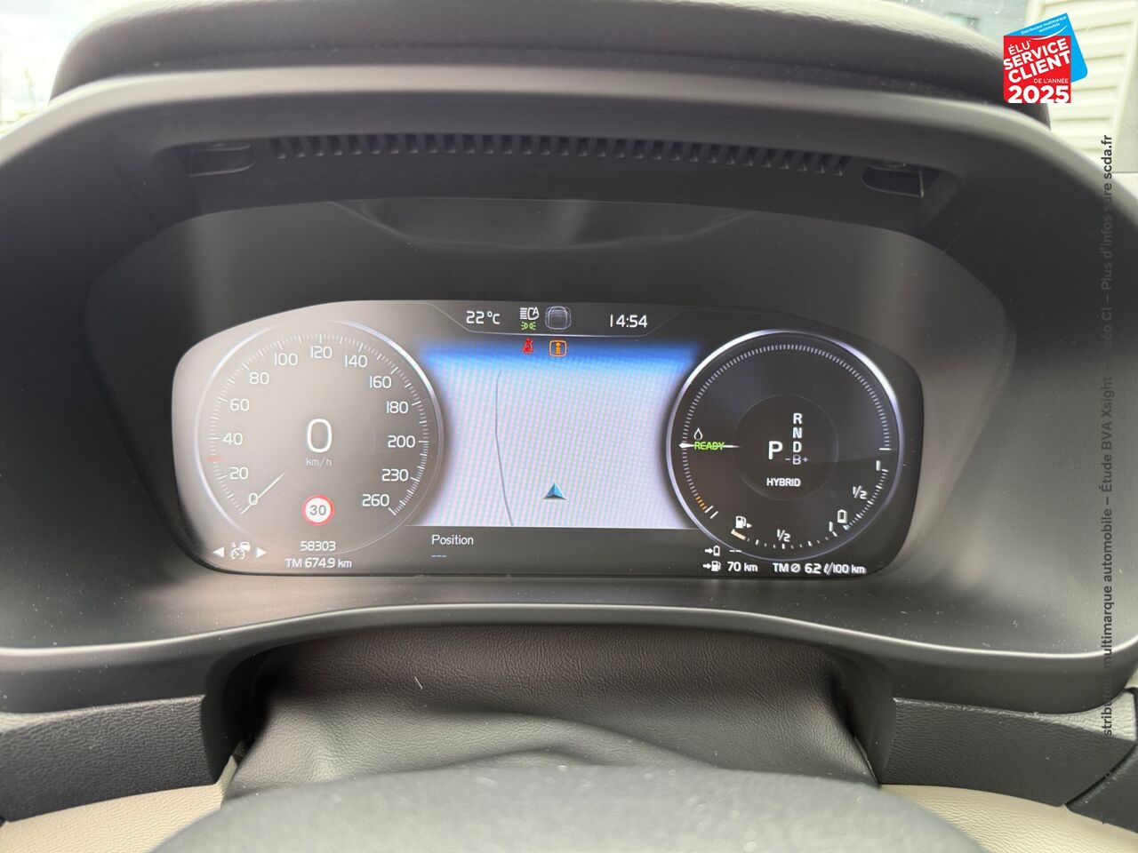 Véhicule d'occasion VOLVO XC40 T5 RECHARGE 180 + 82CH INSCRIPTION DCT 7 chez Renault Colmar