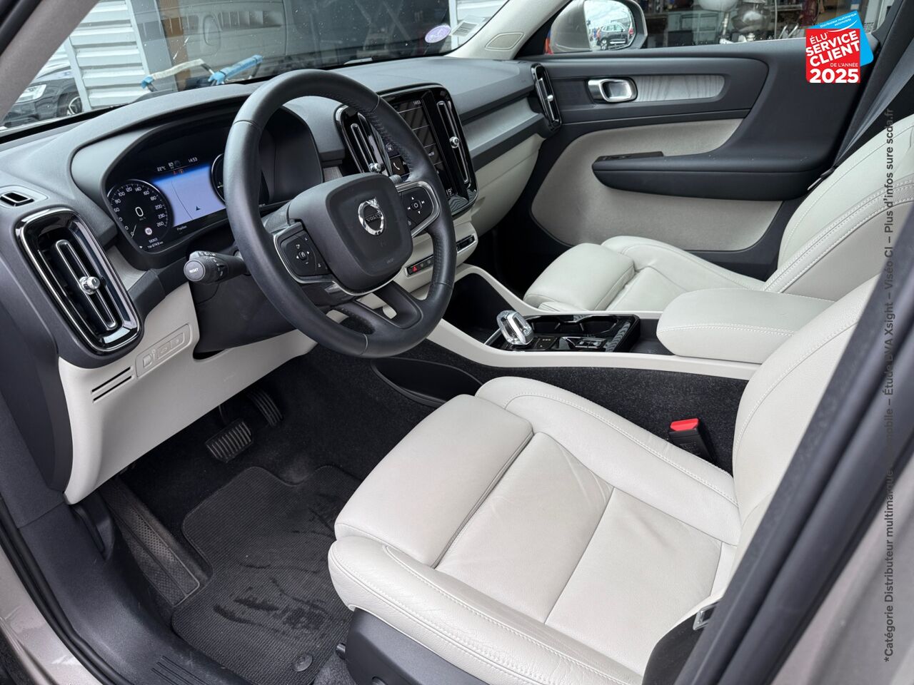 Véhicule d'occasion VOLVO XC40 T5 RECHARGE 180 + 82CH INSCRIPTION DCT 7 chez Renault Colmar
