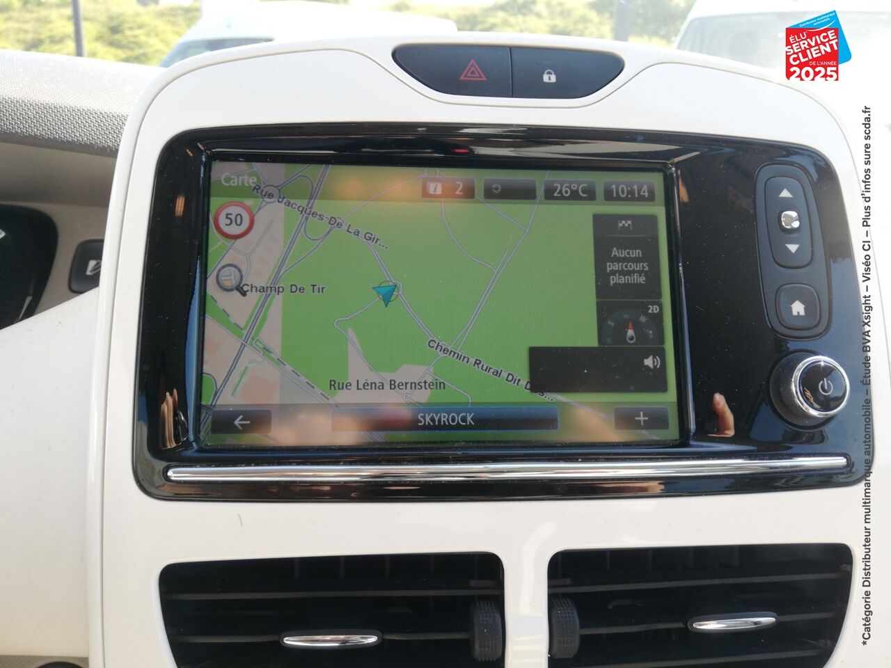 Véhicule d'occasion RENAULT ZOE ZEN CHARGE NORMALE R90 ACHAT INTEGRAL MY19 GPS chez HESS Automobile