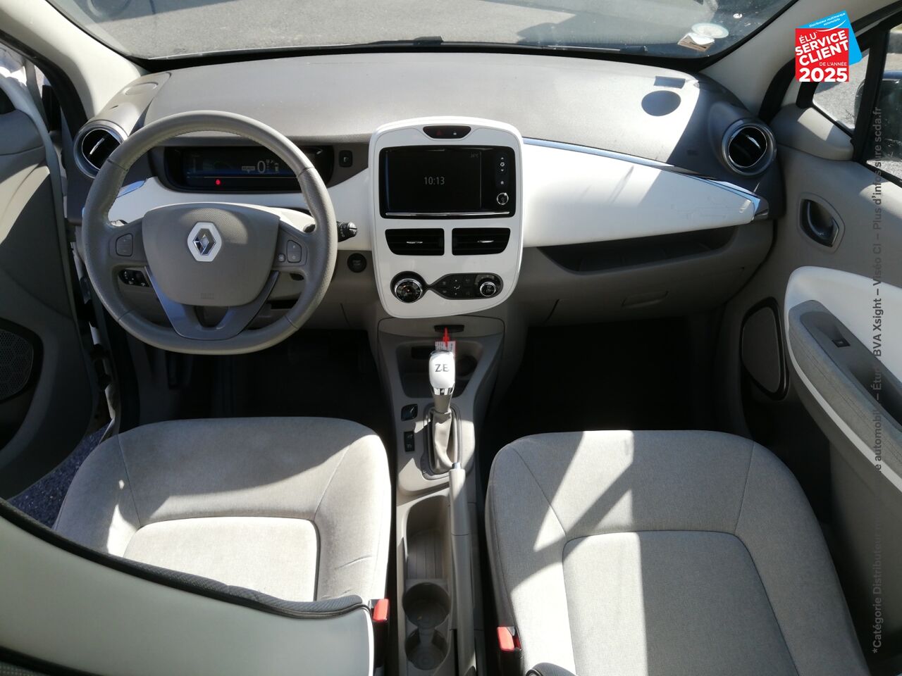 Véhicule d'occasion RENAULT ZOE ZEN CHARGE NORMALE R90 ACHAT INTEGRAL MY19 GPS chez HESS Automobile