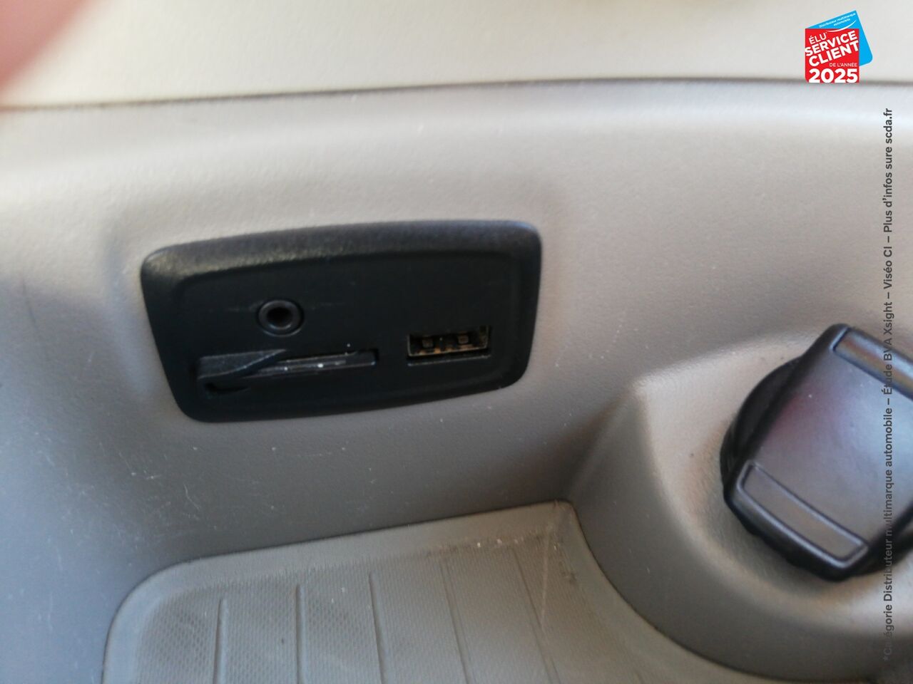 Véhicule d'occasion RENAULT ZOE ZEN CHARGE NORMALE R90 ACHAT INTEGRAL MY19 GPS chez HESS Automobile