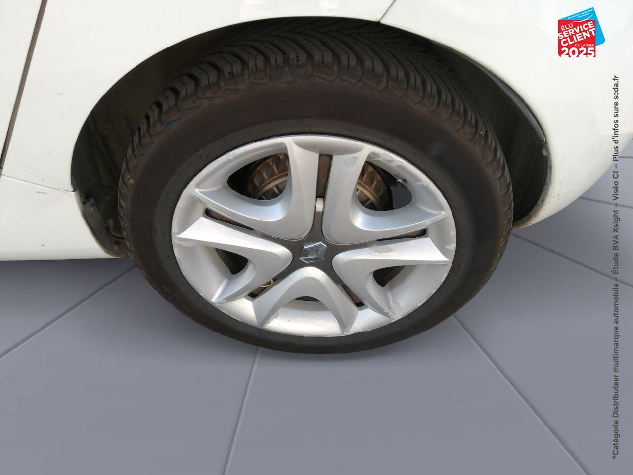Véhicule d'occasion RENAULT ZOE ZEN CHARGE NORMALE R90 ACHAT INTEGRAL MY19 GPS chez HESS Automobile