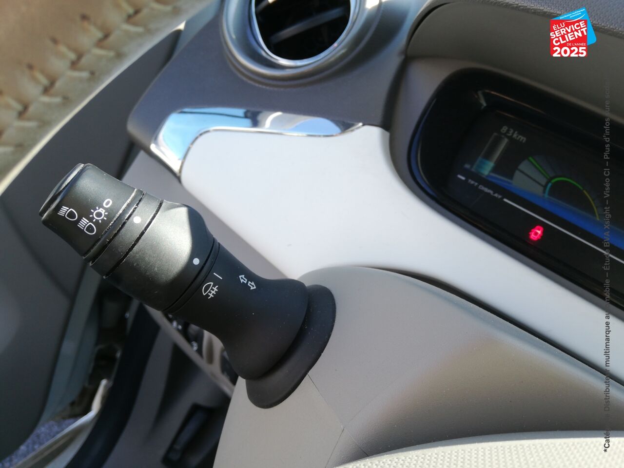 Véhicule d'occasion RENAULT ZOE ZEN CHARGE NORMALE R90 ACHAT INTEGRAL MY19 GPS chez HESS Automobile