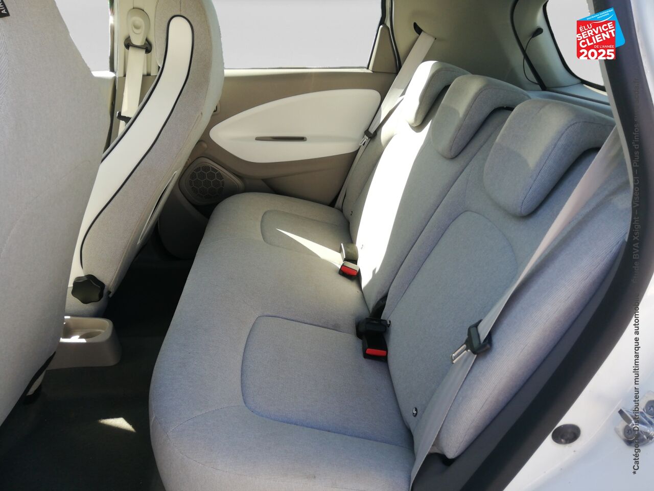 Véhicule d'occasion RENAULT ZOE ZEN CHARGE NORMALE R90 ACHAT INTEGRAL MY19 GPS chez HESS Automobile