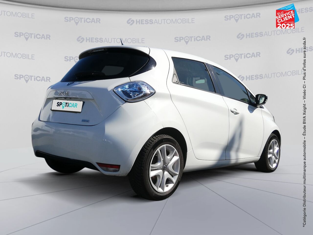 Véhicule d'occasion RENAULT ZOE ZEN CHARGE NORMALE R90 ACHAT INTEGRAL MY19 GPS chez HESS Automobile