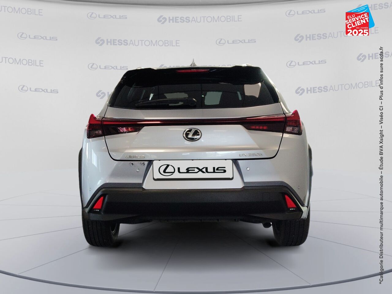Véhicule d'occasion LEXUS UX 250H LUXE 2WD chez Toyota Thionville