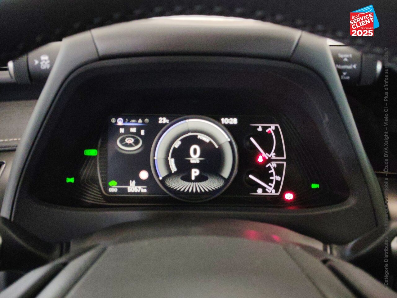 Véhicule d'occasion LEXUS UX 250H LUXE 2WD chez Toyota Thionville