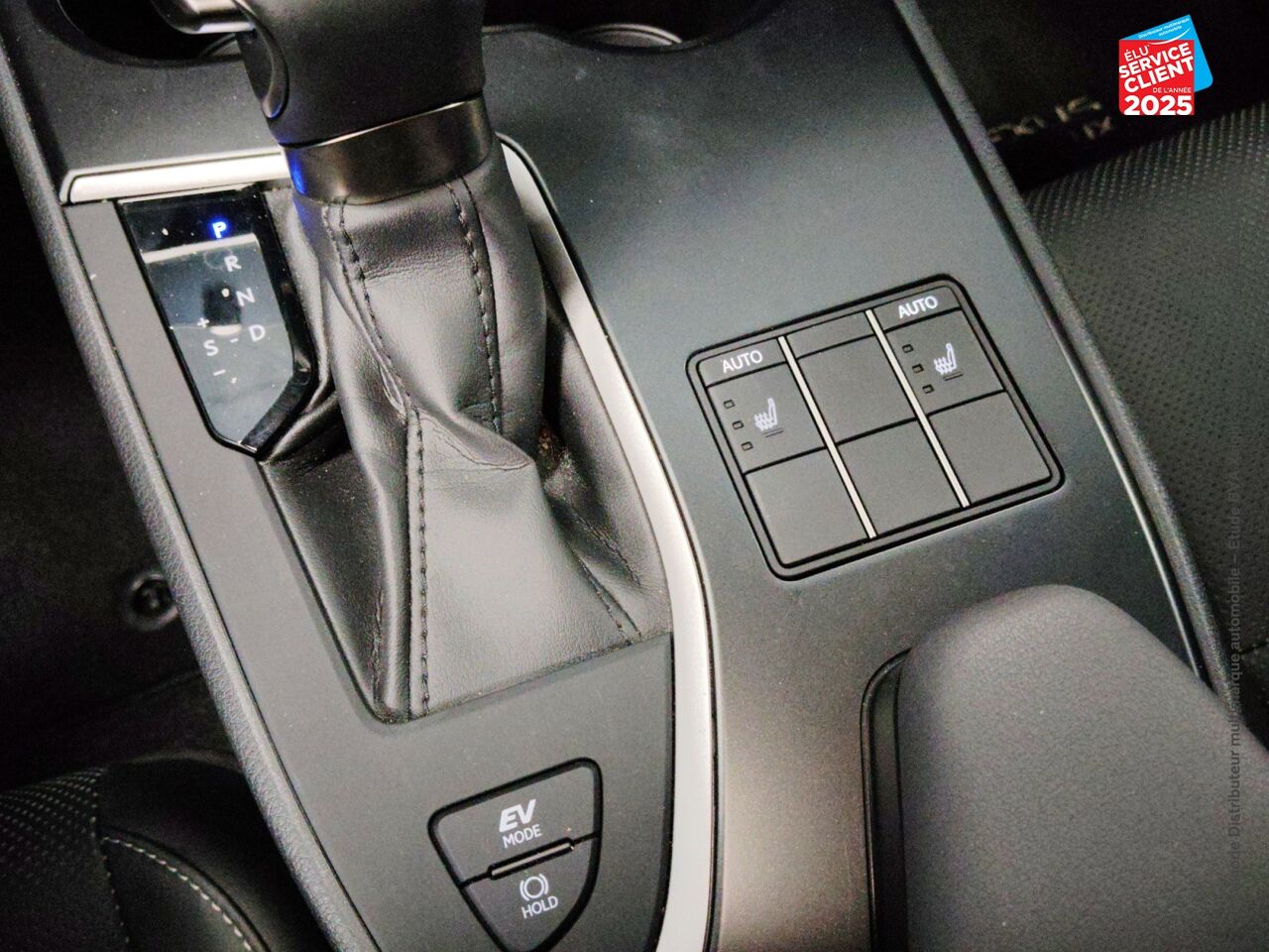 Véhicule d'occasion LEXUS UX 250H LUXE 2WD chez Toyota Thionville