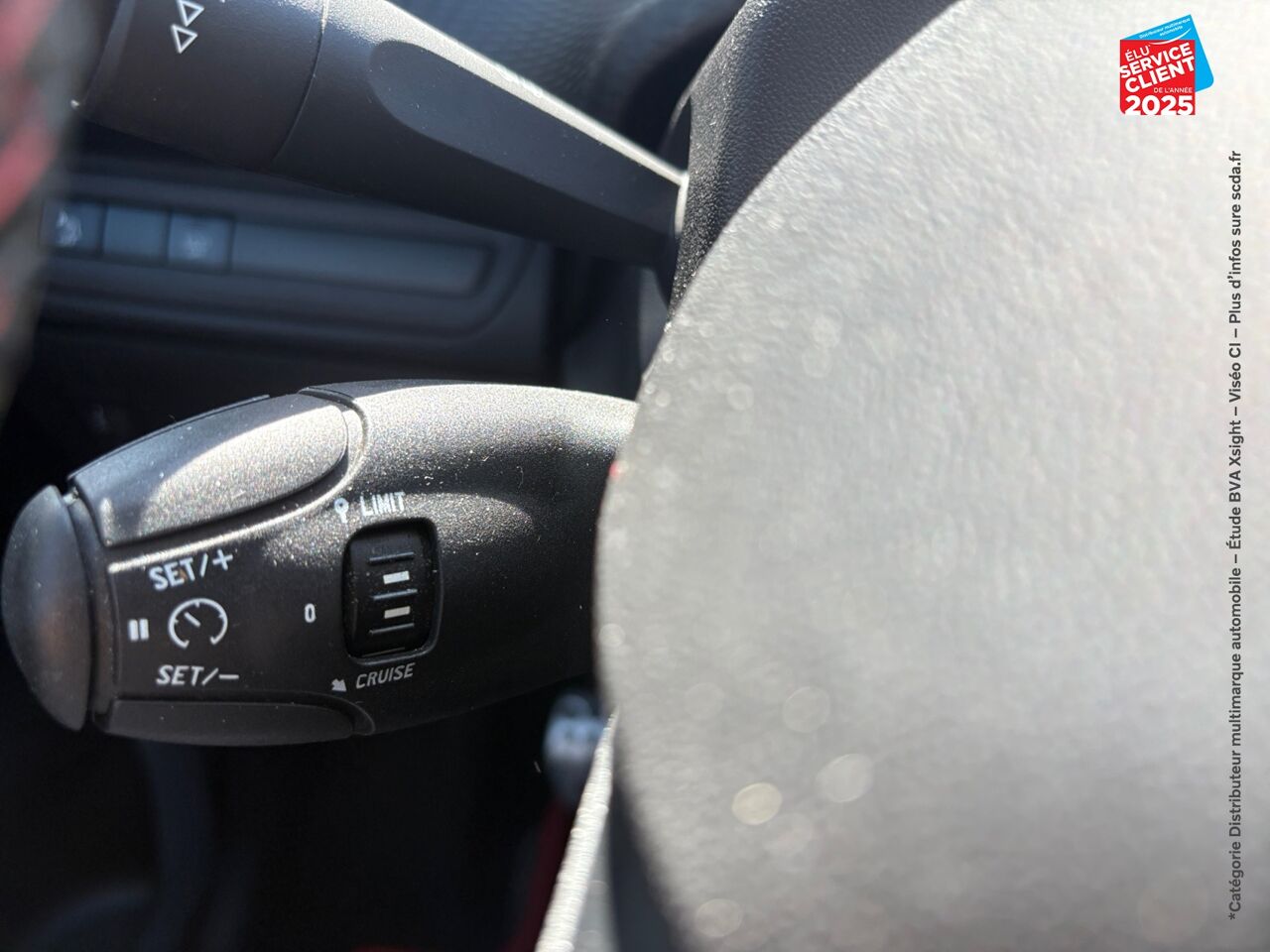 Véhicule d'occasion PEUGEOT 208 1.2 PURETECH 110CH E6.C GT LINE S/S 5P GPS CAMERA CARPLAY chez Le Veodrome