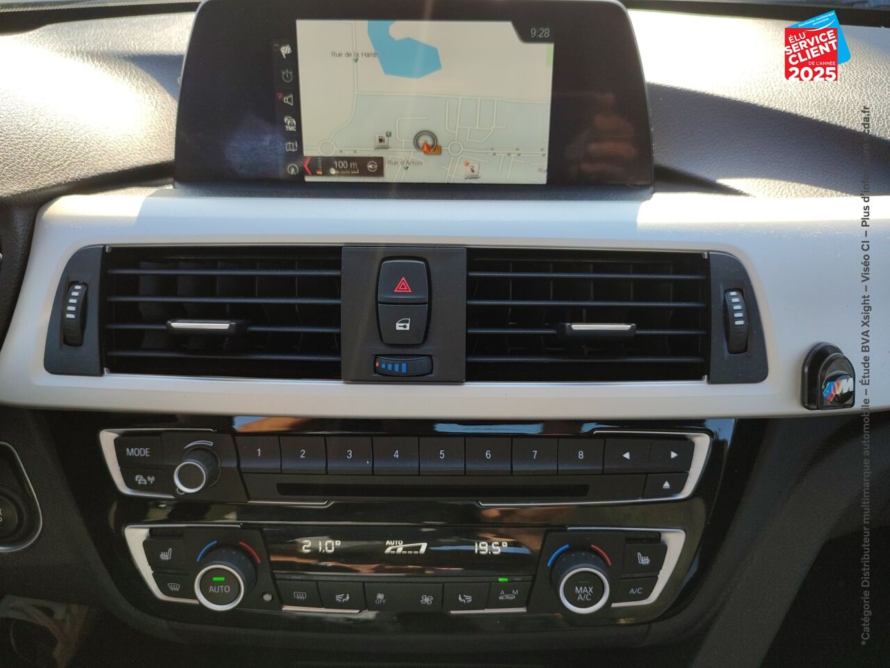 Véhicule d'occasion BMW SERIE 3 330EA 252CH LOUNGE SIEGES CHAUF GPS RADAR AV/AR chez HESS Automobile