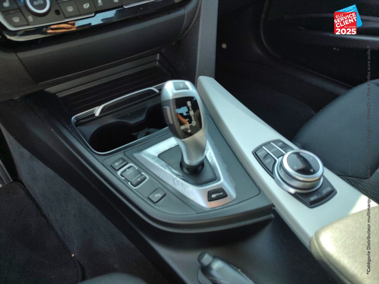 Véhicule d'occasion BMW SERIE 3 330EA 252CH LOUNGE SIEGES CHAUF GPS RADAR AV/AR chez HESS Automobile