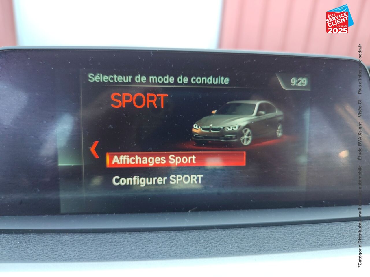 Véhicule d'occasion BMW SERIE 3 330EA 252CH LOUNGE SIEGES CHAUF GPS RADAR AV/AR chez HESS Automobile