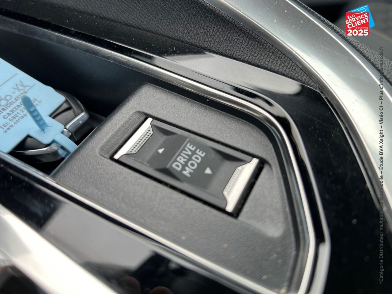 Véhicule d'occasion PEUGEOT 3008 1.5 BLUEHDI 130CH S/S ROADTRIP EAT8 SIEGES CHAUF GPS CAMERA CARPLAY chez Renault Sélestat