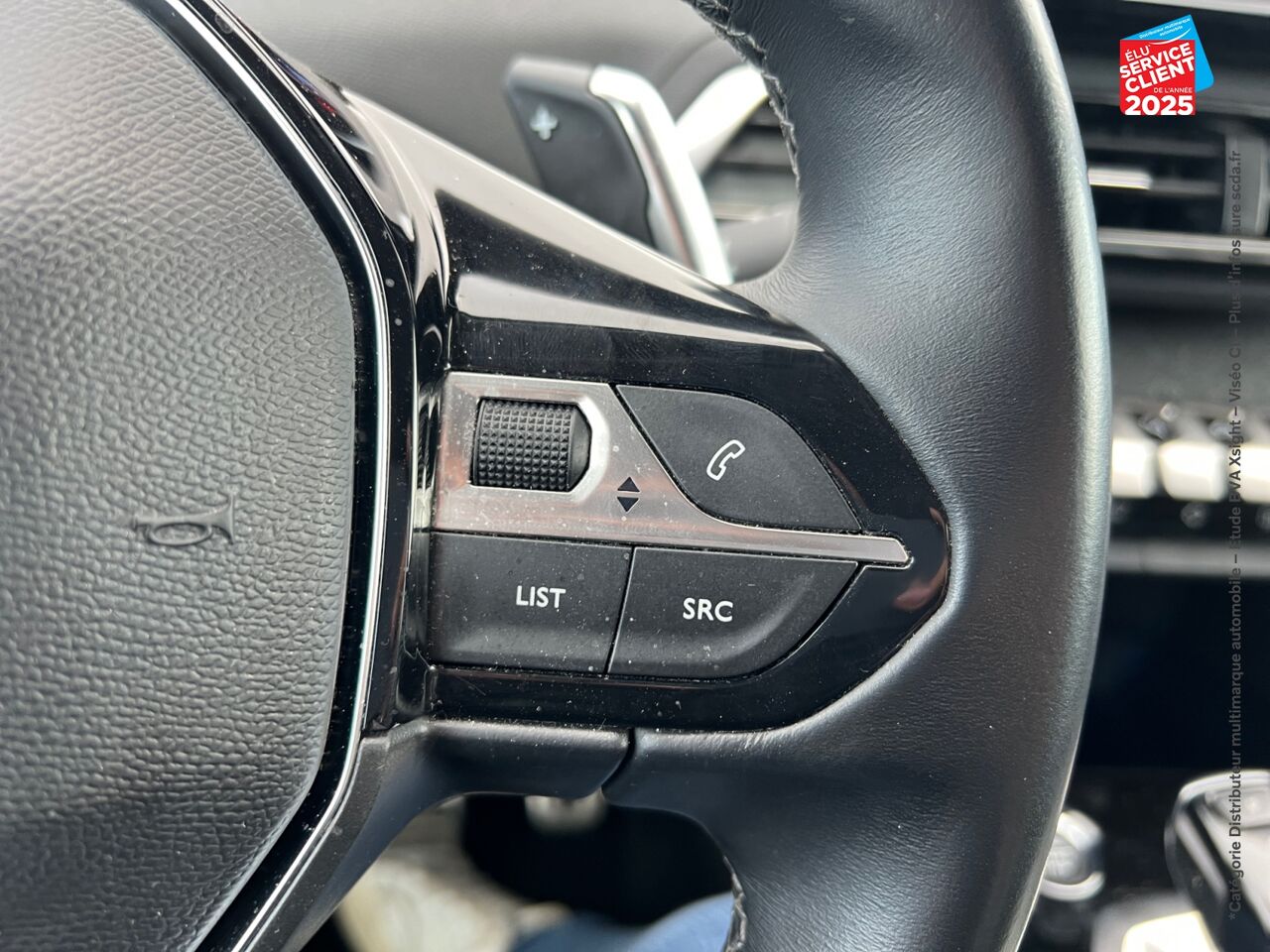 Véhicule d'occasion PEUGEOT 3008 1.5 BLUEHDI 130CH S/S ROADTRIP EAT8 SIEGES CHAUF GPS CAMERA CARPLAY chez Renault Sélestat