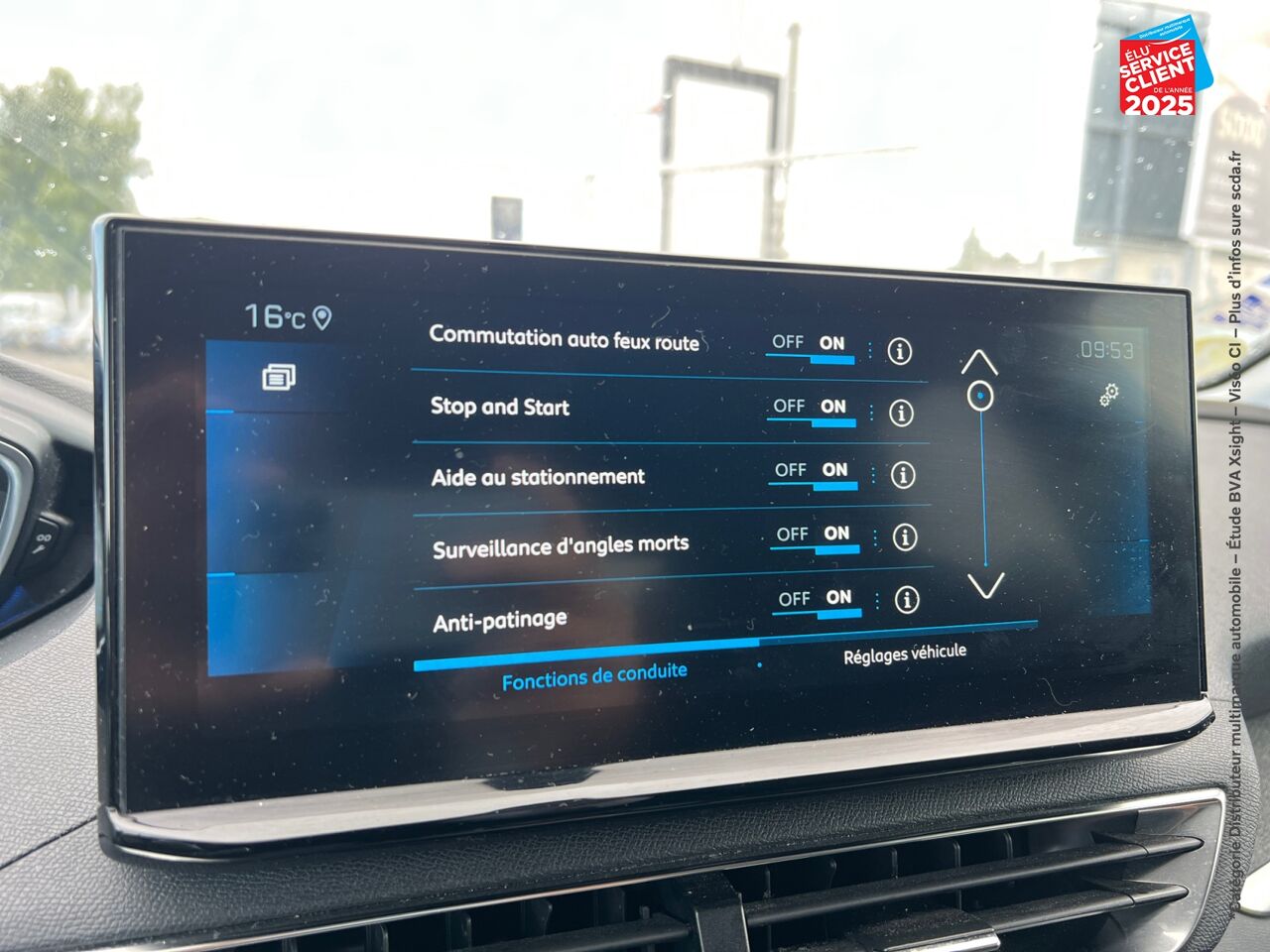 Véhicule d'occasion PEUGEOT 3008 1.5 BLUEHDI 130CH S/S ROADTRIP EAT8 SIEGES CHAUF GPS CAMERA CARPLAY chez Renault Sélestat