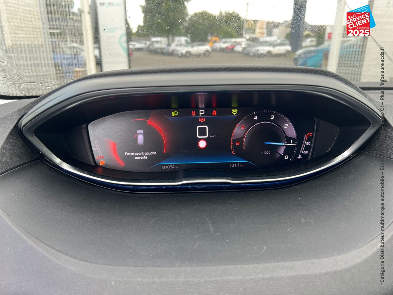Véhicule d'occasion PEUGEOT 3008 1.5 BLUEHDI 130CH S/S ROADTRIP EAT8 SIEGES CHAUF GPS CAMERA CARPLAY chez Renault Sélestat