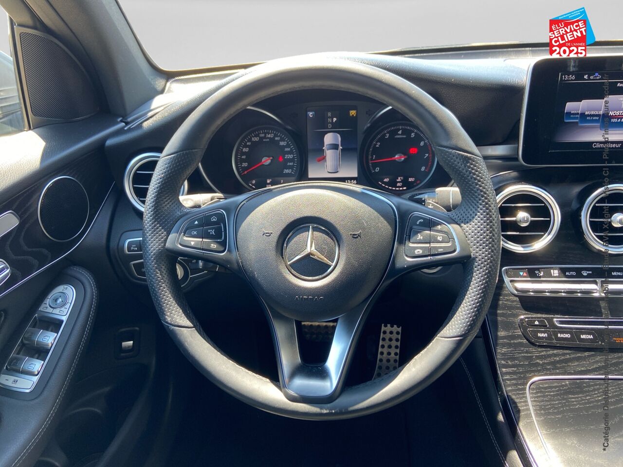 Véhicule d'occasion MERCEDES-BENZ GLC 250 211CH SPORTLINE 4MATIC 9G-TRONIC EURO6D-T chez BMW Dole