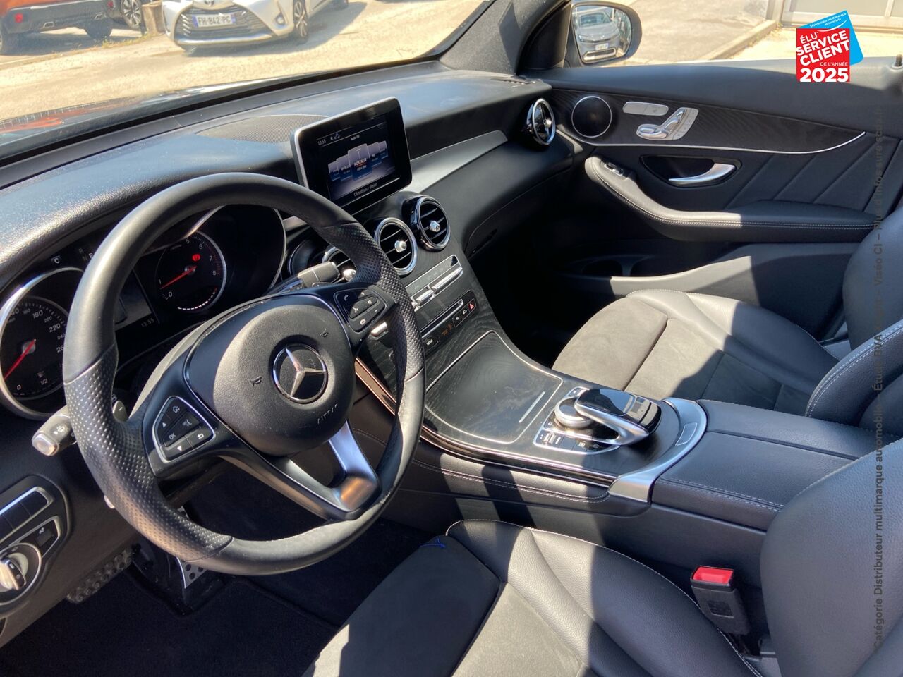 Véhicule d'occasion MERCEDES-BENZ GLC 250 211CH SPORTLINE 4MATIC 9G-TRONIC EURO6D-T chez BMW Dole
