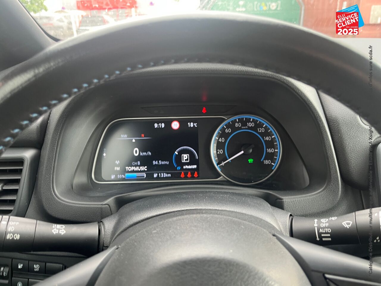 Véhicule d'occasion NISSAN LEAF 150CH 40KWH BUSINESS 21.5 GPS CAMERA chez Peugeot Reims