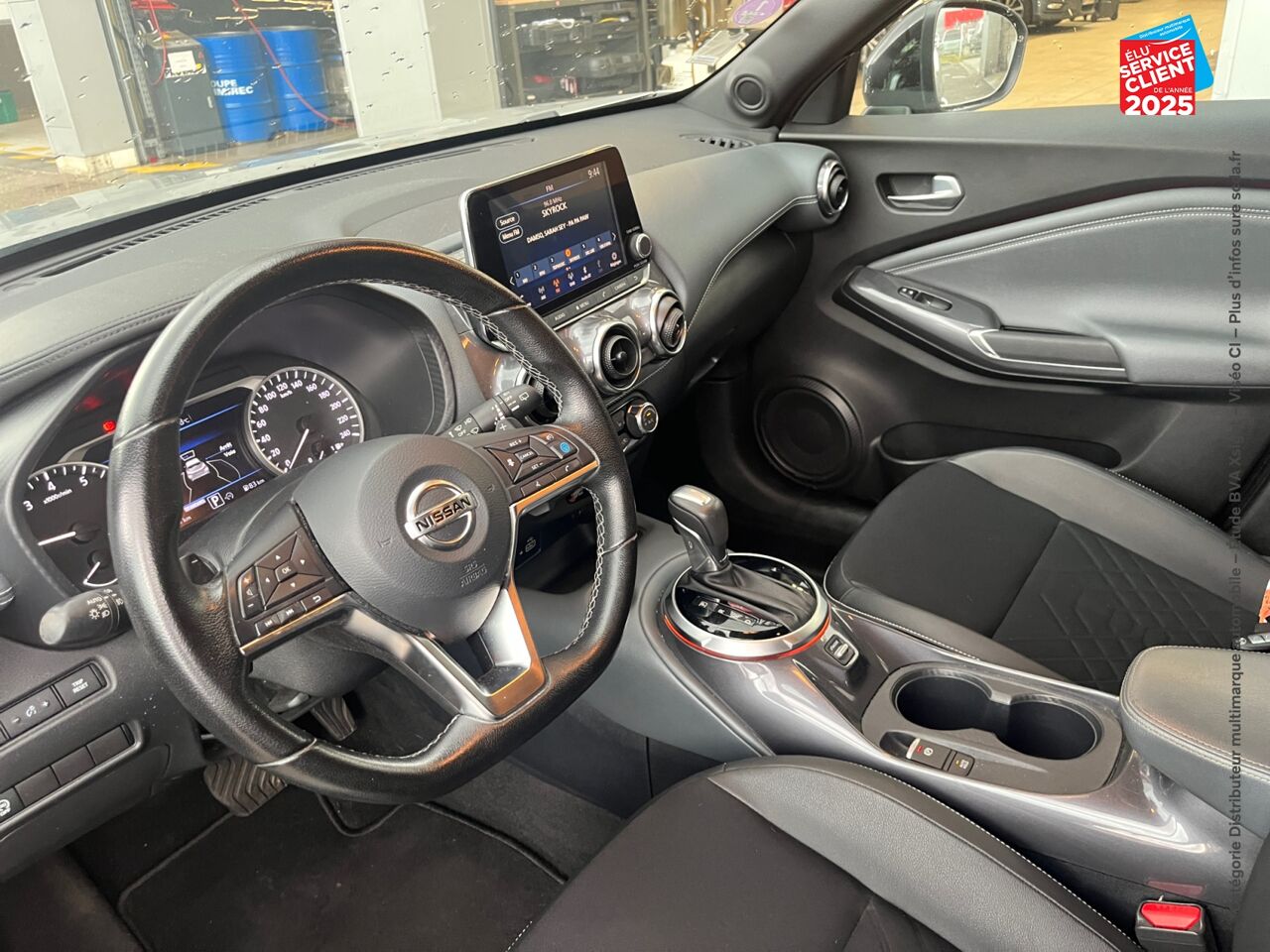 Véhicule d'occasion NISSAN JUKE 1.0 DIG-T 114CH TEKNA DCT 2021 chez Peugeot Reims