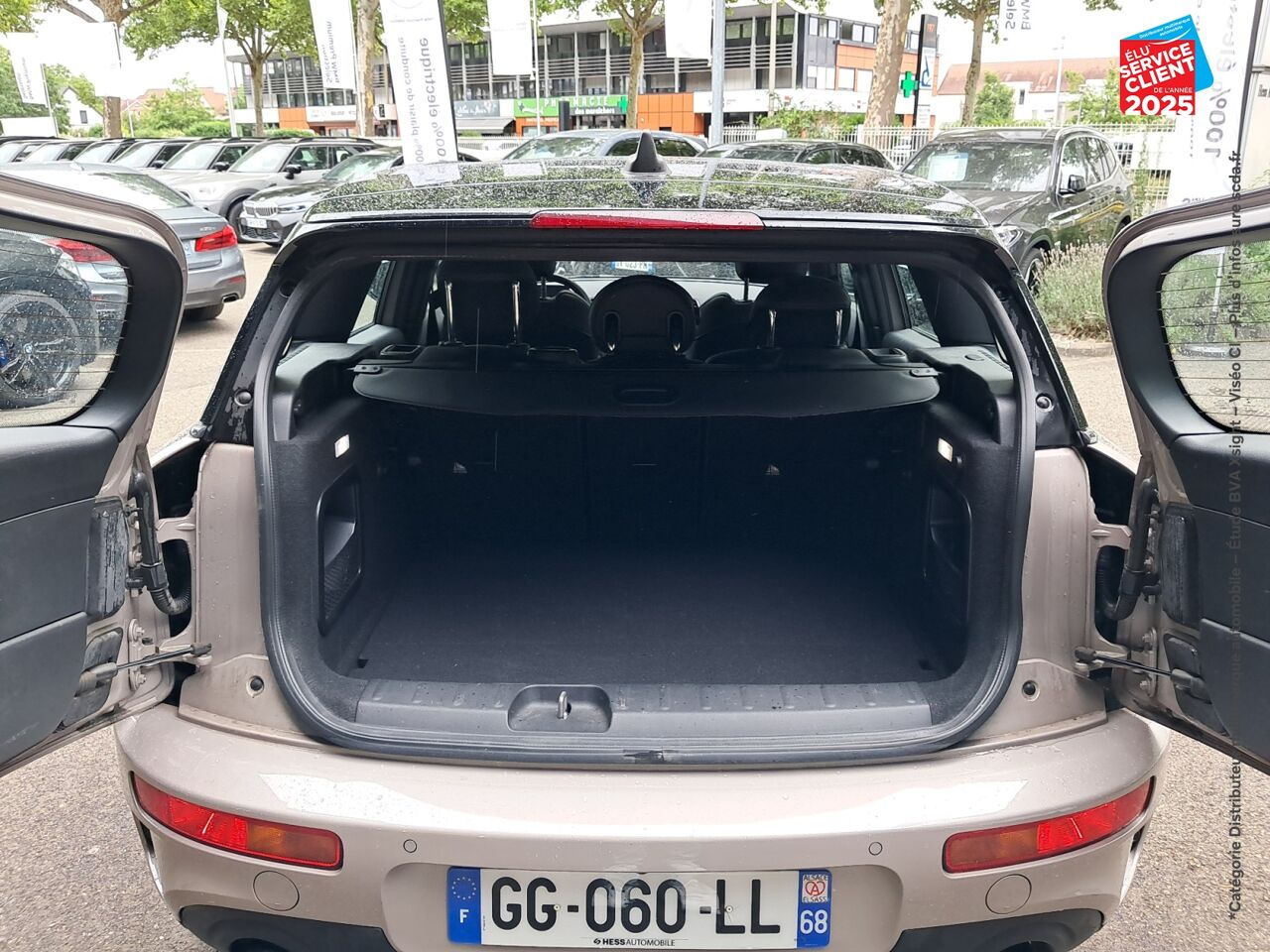 Véhicule d'occasion MINI CLUBMAN COOPER S 178CH KNIGHTSBRIDGE BVA7 TPANO GPS CAMERA CARPLAY chez MINI Lons-Le-Saunier