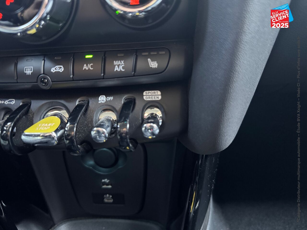 Véhicule d'occasion MINI MINI COOPER SE 184CH EDITION PREMIUM BVA 5CV chez Toyota Forbach
