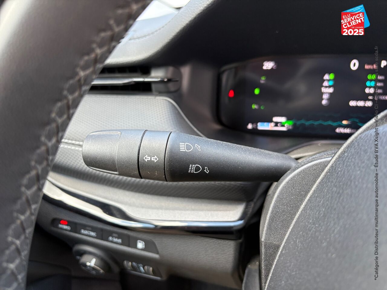 Véhicule d'occasion JEEP COMPASS 1.3 GSE T4 190CH BROOKLYN EDITION 4XE PHEV AT6 chez Opel Besançon