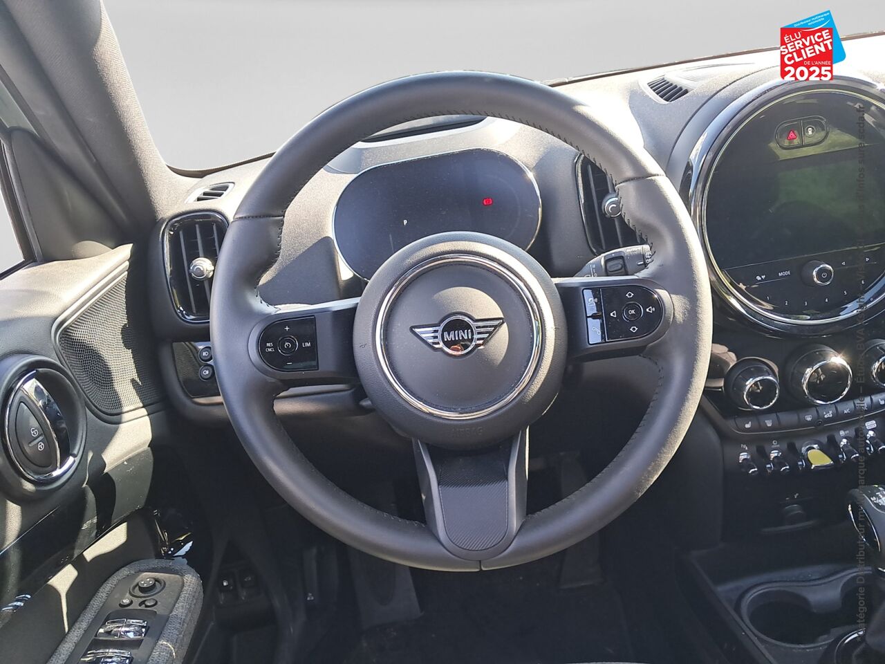 Véhicule d'occasion MINI COUNTRYMAN COOPER SE 125CH + 95CH NORTHWOOD ALL4 BVA6 TOUVRANT GPS chez BMW Besançon