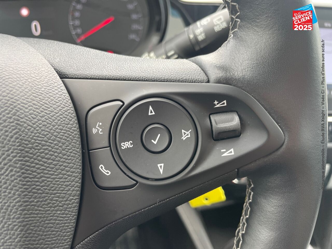 Véhicule d'occasion OPEL CORSA 1.2 75CH ELEGANCE BUSINESS GPS CARPLAY chez Le Veodrome