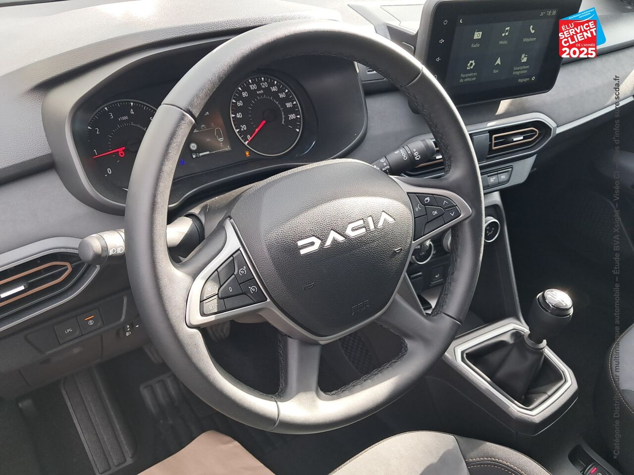 Véhicule d'occasion DACIA JOGGER 1.0 ECO-G 100CH EXTREME+ 7 PLACES -24 CAMERA CARPLAY chez Renault Colmar