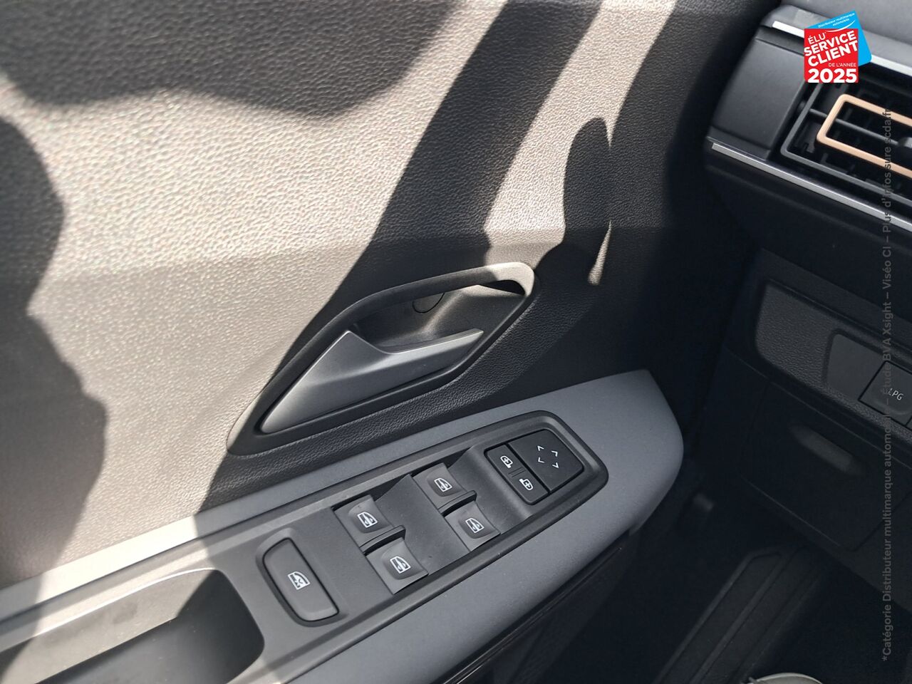 Véhicule d'occasion DACIA JOGGER 1.0 ECO-G 100CH EXTREME+ 7 PLACES -24 CAMERA CARPLAY chez Renault Colmar