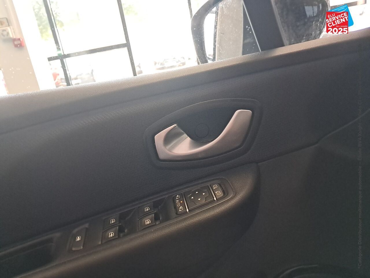 Véhicule d'occasion RENAULT CLIO 1.2 TCE 120CH ENERGY STEEL EDC 5P chez Renault Saint-Louis