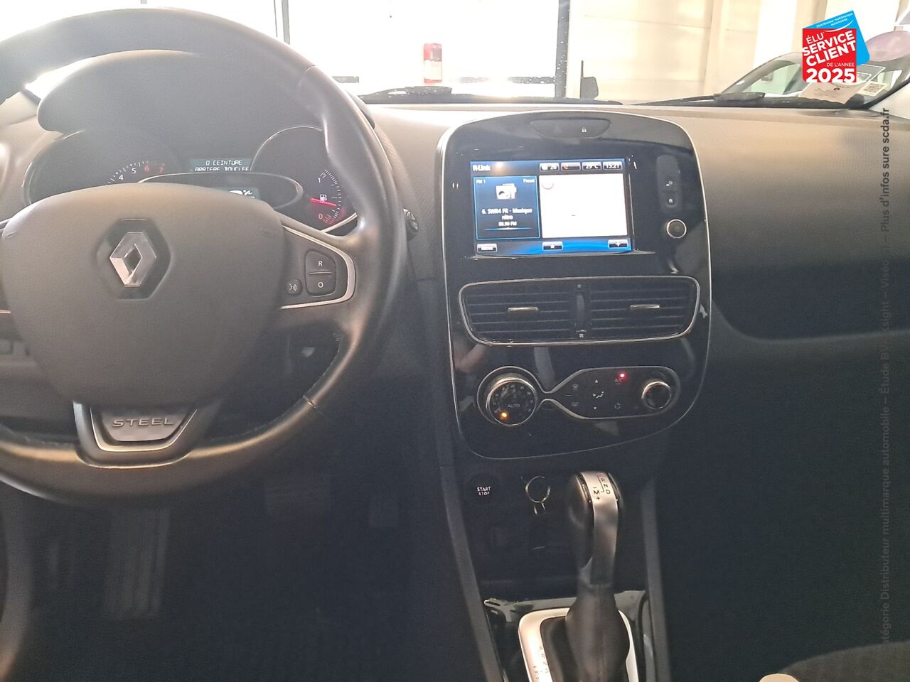 Véhicule d'occasion RENAULT CLIO 1.2 TCE 120CH ENERGY STEEL EDC 5P chez Renault Saint-Louis
